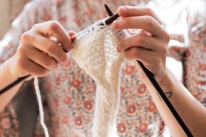 Difference Between Knitting and Crocheting